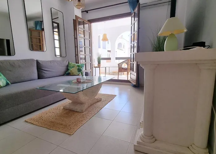 Spanish Oasis Апартаменты *